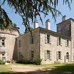Ferrassou - Château Et Ferme