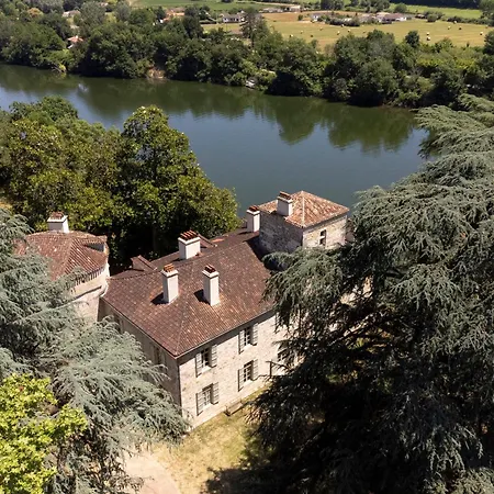 Ferrassou - Chateau Et Ferme Villa