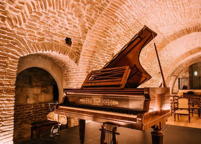 Ferrassou - Chateau Et Ferme * Penne-dʼAgenais