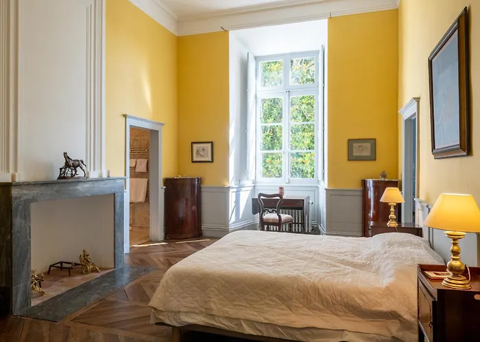 Ferrassou - Chateau Et Ferme Penne-dʼAgenais