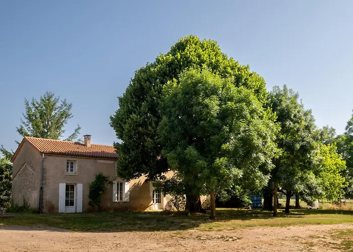 Ferrassou - Chateau Et Ferme Willa Penne-dʼAgenais